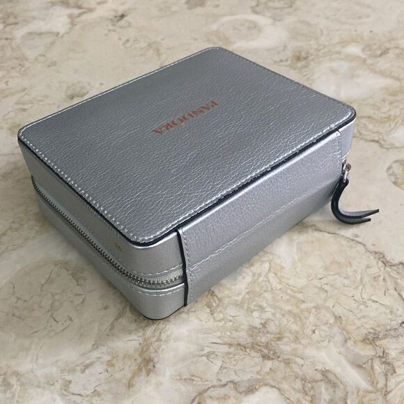 Pandora Elegance Silver Zippered Jewelry Storage Case - Picture 3 of 8